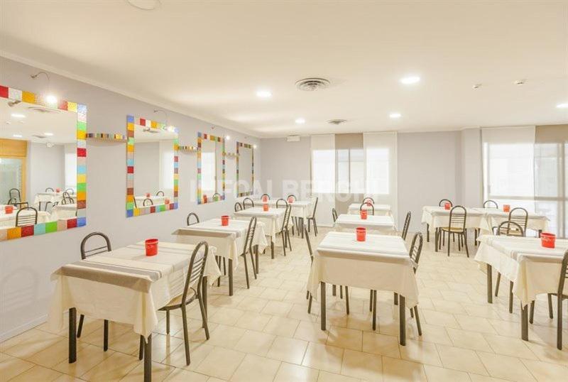 Hotel Raul Riccione Eksteriør billede