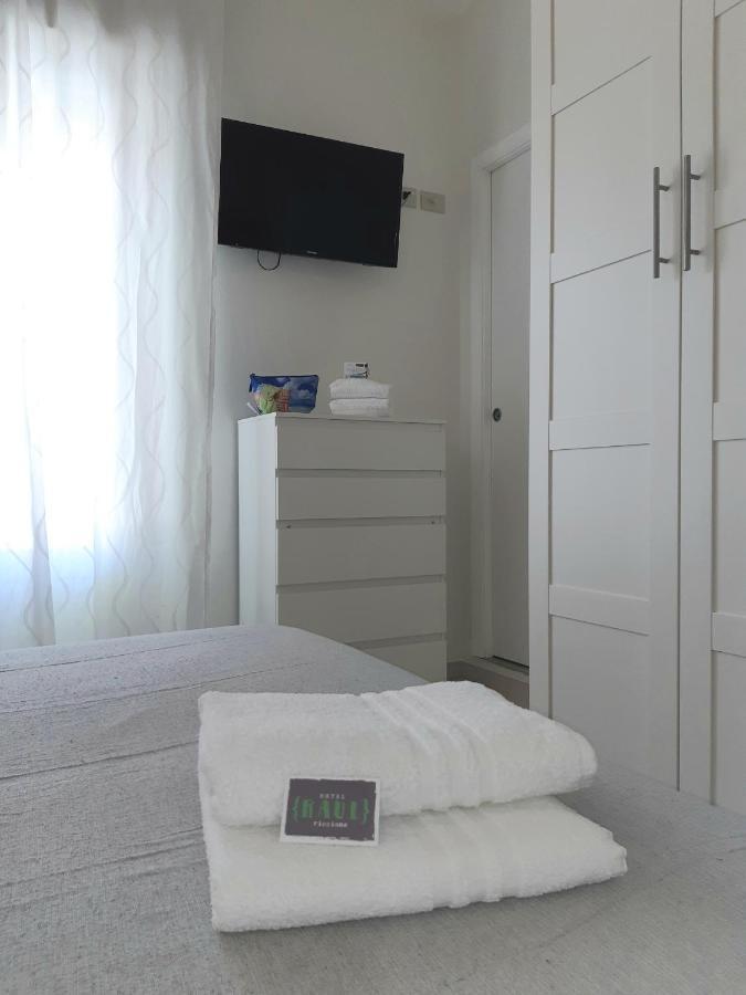 Hotel Raul Riccione Eksteriør billede
