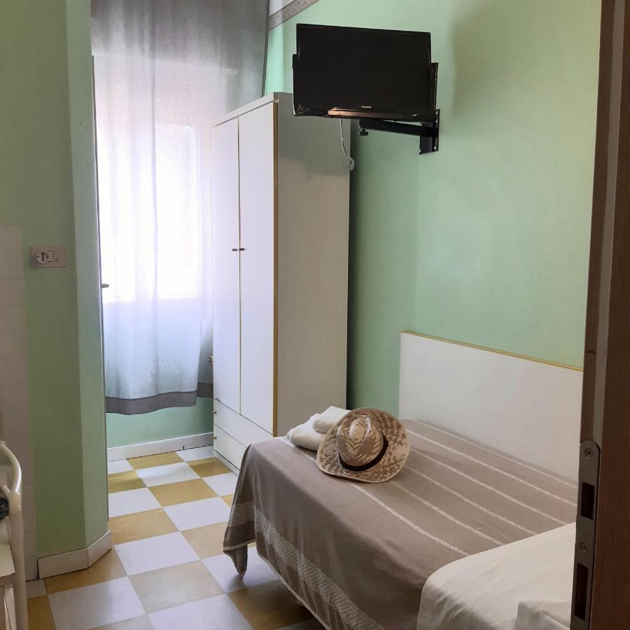 Hotel Raul Riccione Eksteriør billede