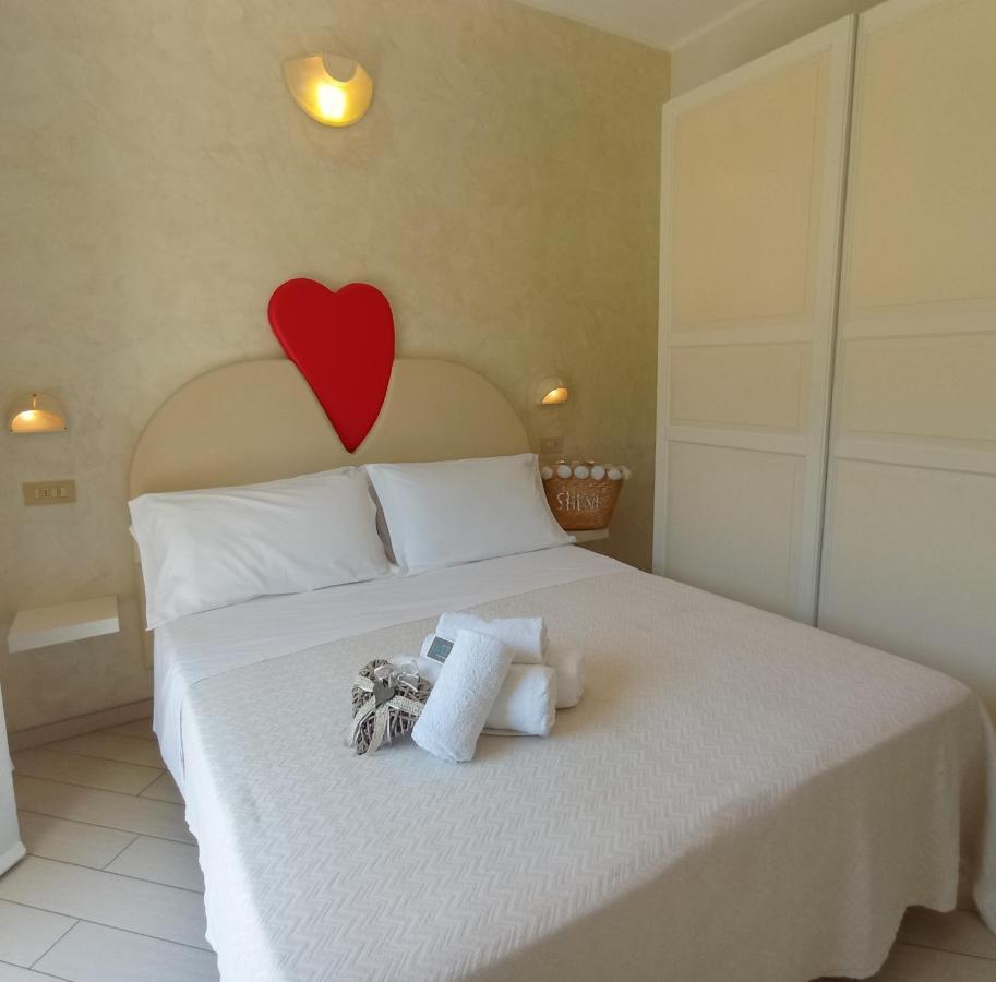 Hotel Raul Riccione Eksteriør billede