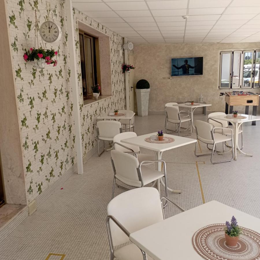 Hotel Raul Riccione Eksteriør billede
