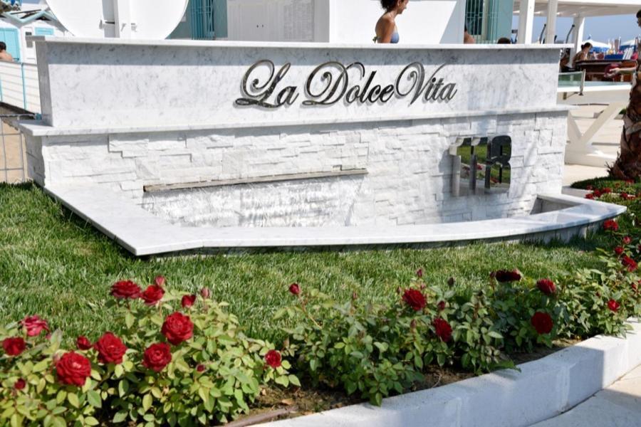 Hotel Raul Riccione Eksteriør billede