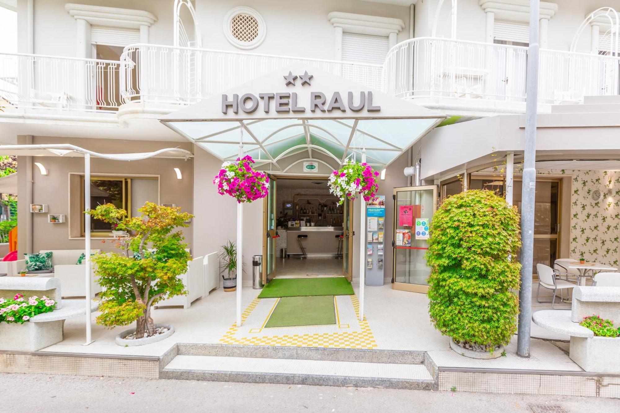Hotel Raul Riccione Eksteriør billede